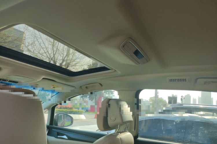 Used Buick GL8 2023 ES Lu Zun Comfort Model Headliner