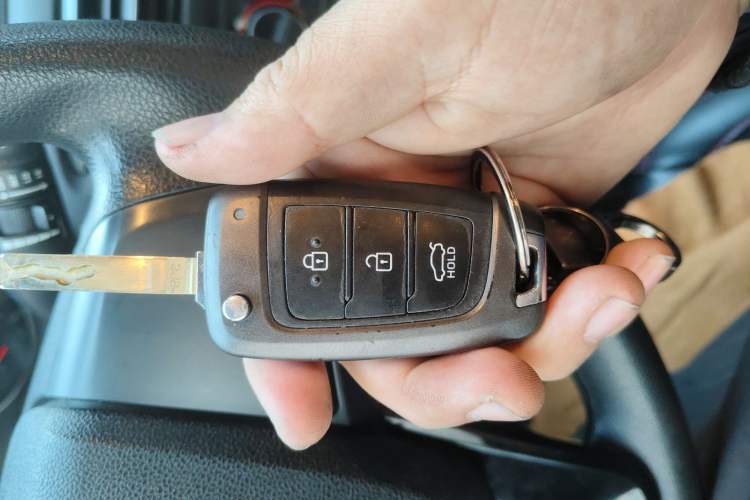 Used Hyundai Celesta 2018 1.6L Automatic GL Enjoyment Version China V Standard