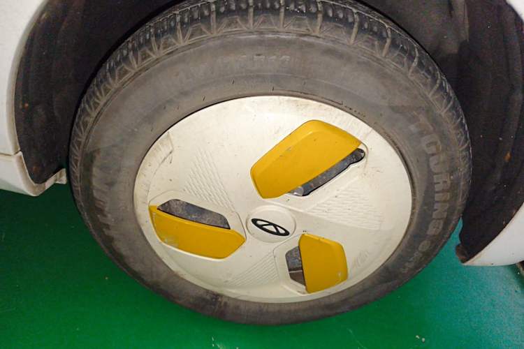 Used Chery QQ Ice Cream 2022 170km Sundae Phosphate Lithium-Ion Right Front Wheel Hub