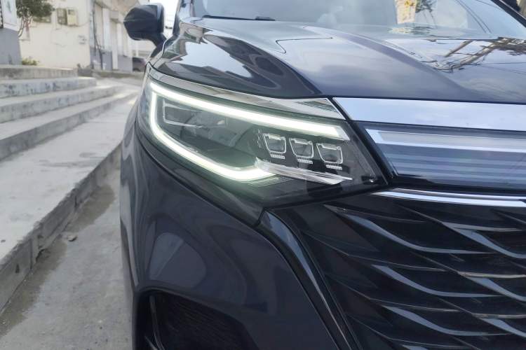 Used Roewe iMAX8 2021 400TGI Supreme Series Prestige Edition