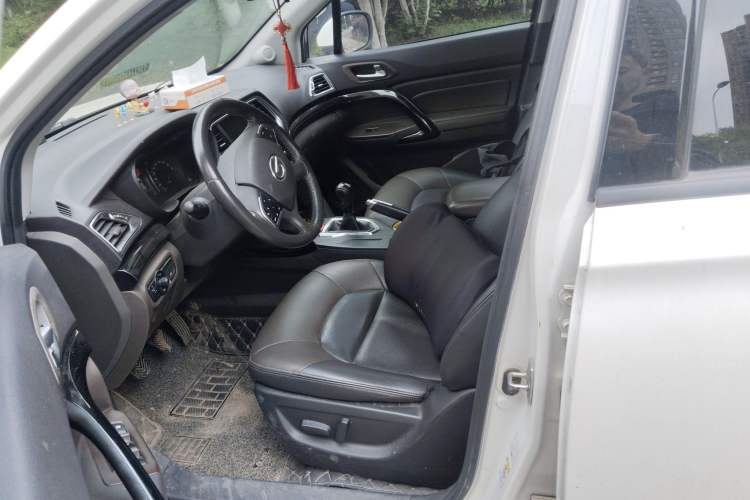 Used GAC Trumpchi GS4 2017 235T Manual Two-Wheel Drive Luxury Edition
