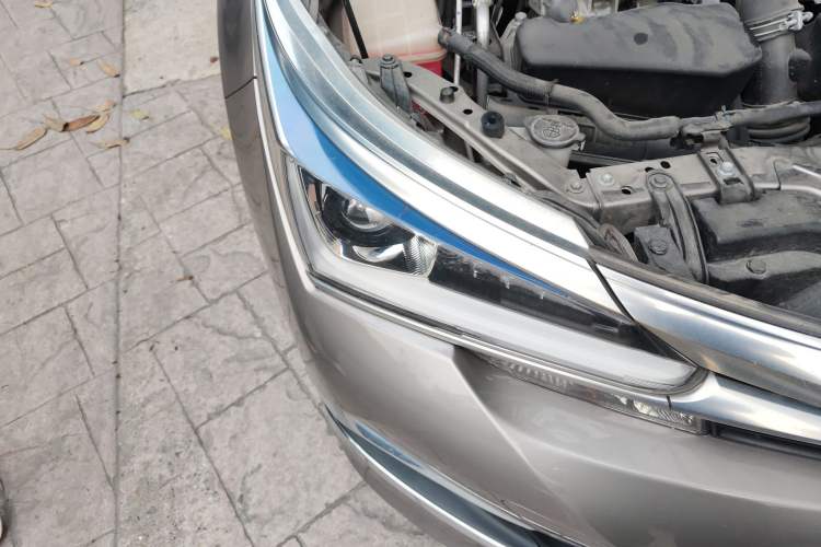 Used Toyota Corolla 2018 Dual-Engine 1.8L E-CVT Smart Edition