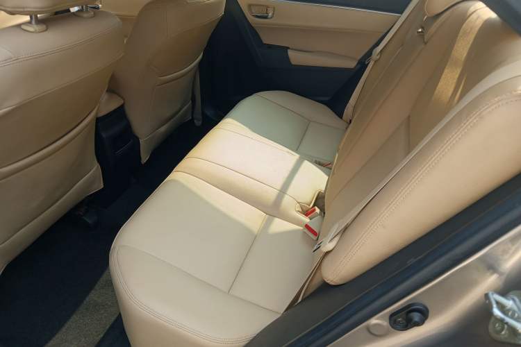 Used Toyota Corolla 2017 Revised Version 1.2T S-CVT GL-i Left Rear Seat