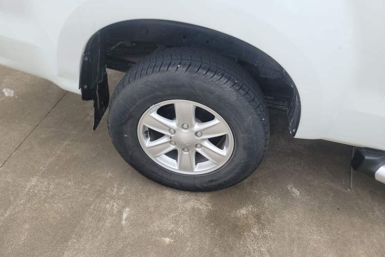 Used Isuzu JLM 2022 2.8T Classic Diesel Two-Wheel Drive Comfort Version with Long Wheelbase – JE493ZLQ6E
