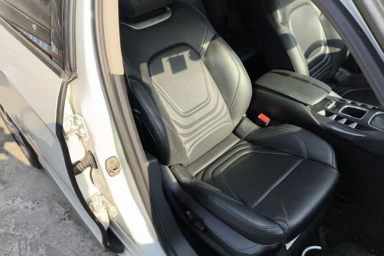 Used DS 5 2013 1.6T Elegant Edition THP160
