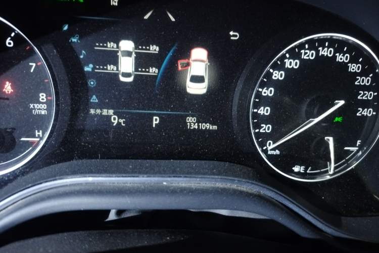 Used Toyota Avalon 2019 2.0L XLE Premium Edition China VI