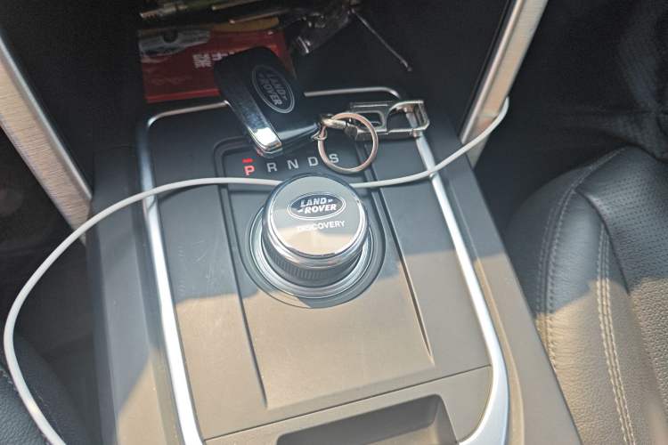 Used Land Rover Discovery Sport 2019 240 PS SE Version China VI Standard
