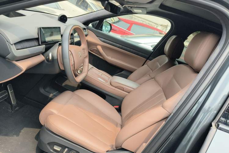 Used Nio ES8 2023 100kWh Signature Edition Left Front Seat