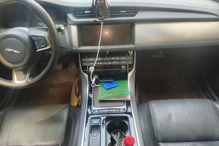 Used Jaguar XFL 2020 XFL 2.0T P250 Two-Wheel-Drive Luxury Edition
