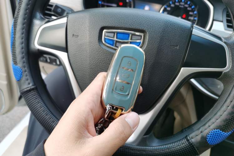 Used Geely Auto Emgrand 2017 Sedan Million Edition 1.5L Manual Fashion Model