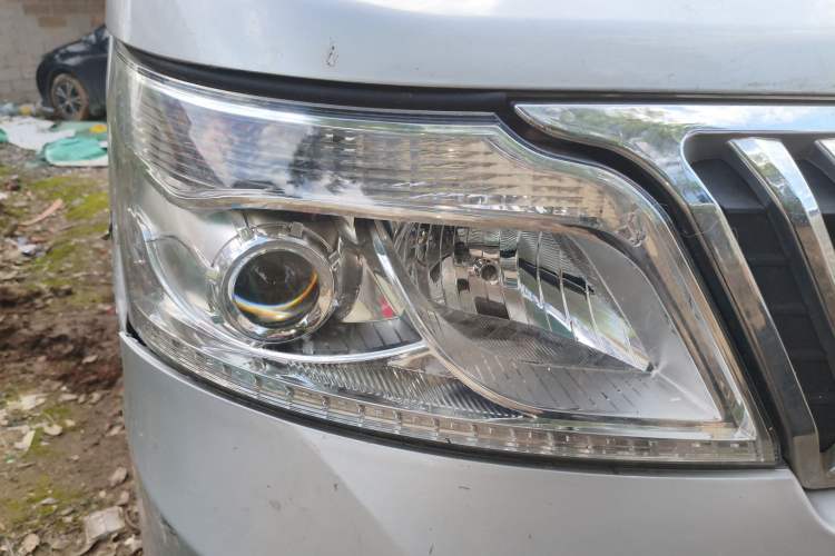 Used CHANGAN KAICHENG Ruixing M80 2014 1.5L CNG Classic Model 4G15S Right Front Headlight