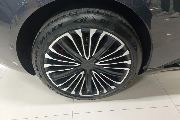 Used Avatr 12 2025 Ultra Extended-Range Edition