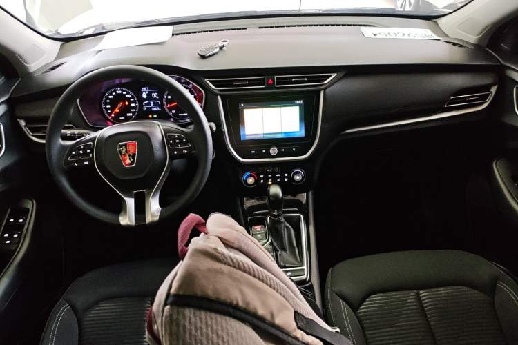 Used Roewe RX3 2020 1.6L CVT 4G Connected Ultra-Fun Elite Edition