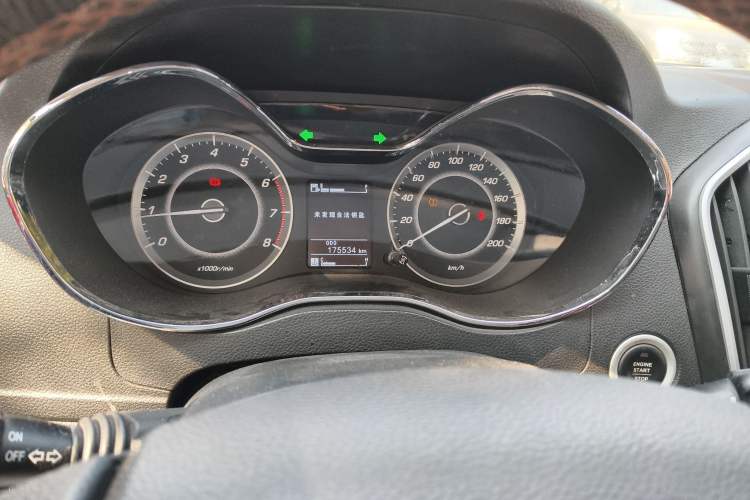 Used Baojun 560 2015 1.8L manual luxury version
