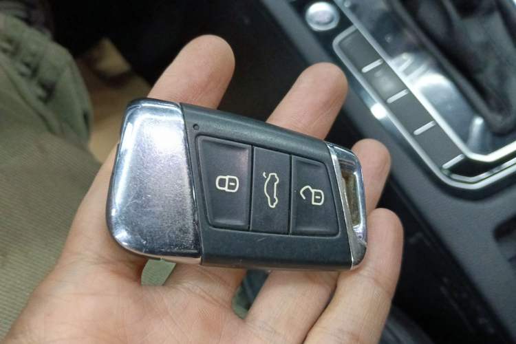 Used Volkswagen Magotan 2019 330TSI DSG Leading Model China VI Standard