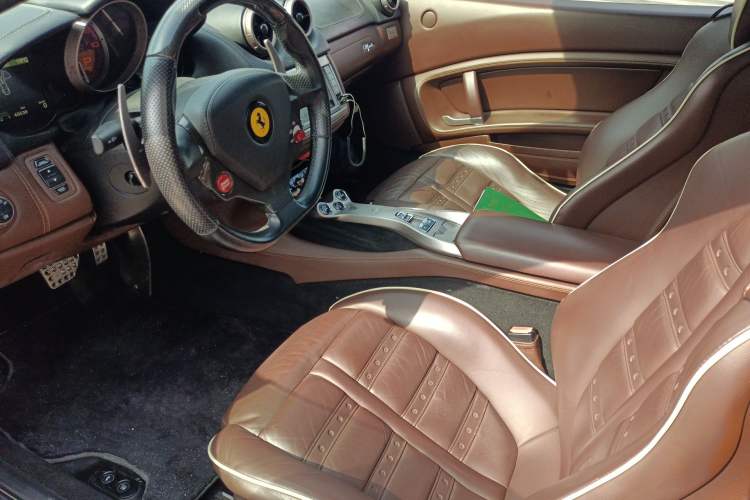 Used Ferrari California T 2009 4.3L Standard Edition Left Front Seat