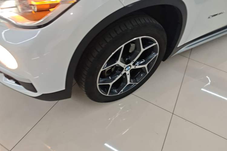 Used BMW X1 2018 sDrive18Li Luxury Model