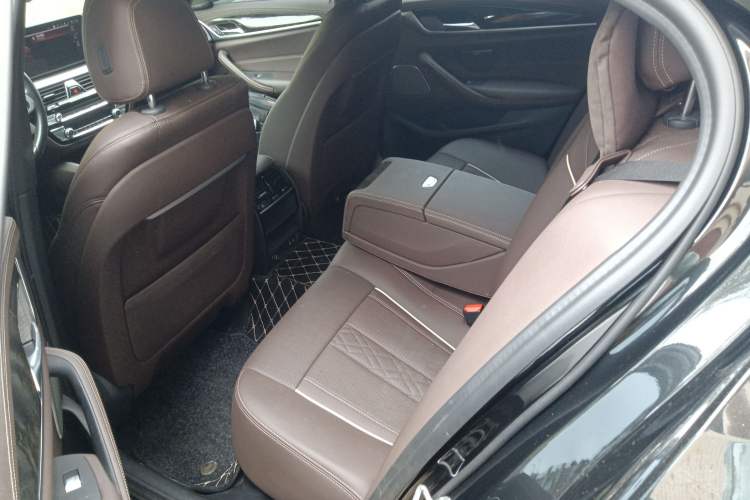 Used BMW 5 Series 2021 525Li M Sport Package Left Rear Seat