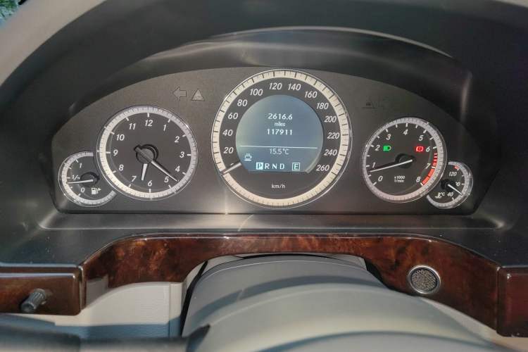 Used Mercedes-Benz E-Class 2011 E 200 L CGI Elegant Model