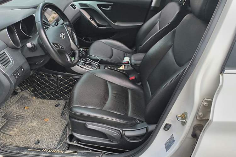 Used Hyundai Elantra (5th Generation / Langdong) 2015 1.6L Automatic Luxury Model Left Front Seat