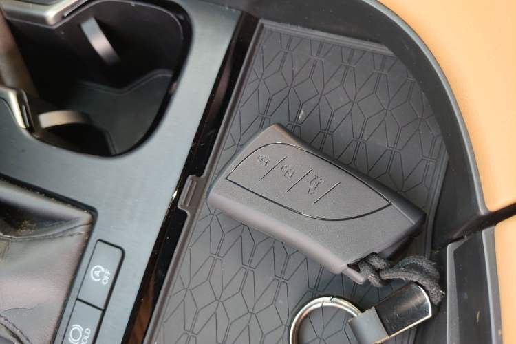 Used Lexus ES 2023 200 Excellence Edition Vehicle Key