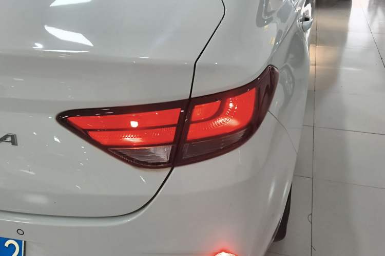 Used Hyundai Celesta 2018 1.6L Automatic GL Enjoyment Edition China VI compliant
