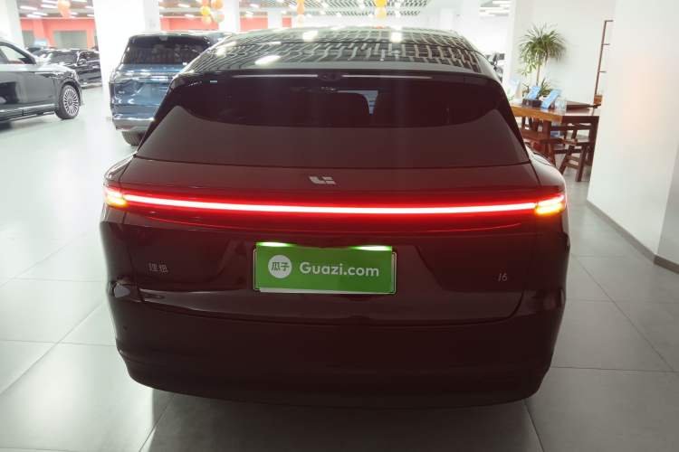 Used Li Auto i6 2025 Model Two-Wheel-Drive Standard Type
