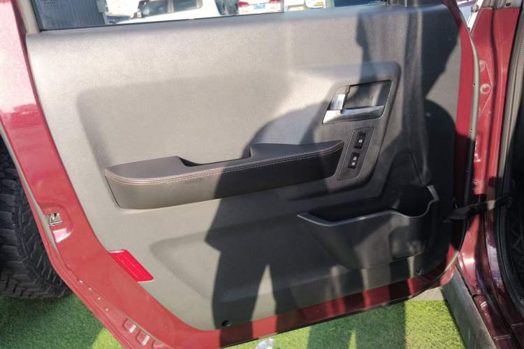 Used BAIC Off-Road BJ40 2016 40L 2.3T Manual All-Wheel Drive Prestige Edition