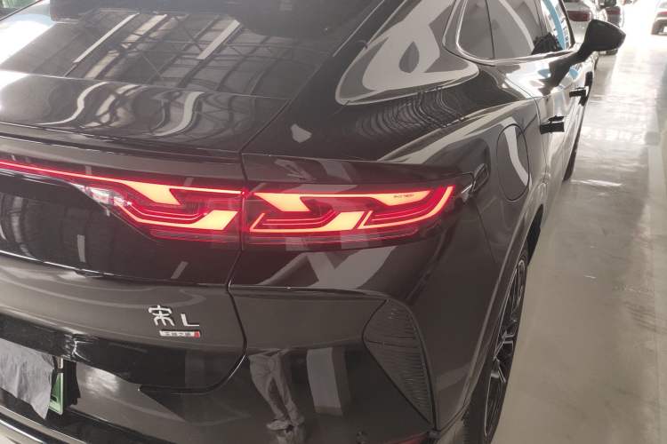 Used BYD Song L EV 2025 Intelligent Driving Version 602 km Range LiDAR-equipped All-Wheel-Drive Type
