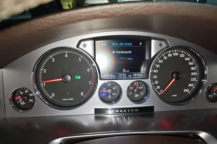Used Volkswagen Phaeton 2014 3.0L Business Model