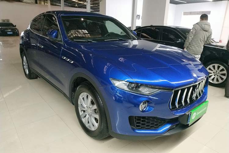 Used Maserati Levante 2018 3.0T Classic Edition Front Right 45 Deg