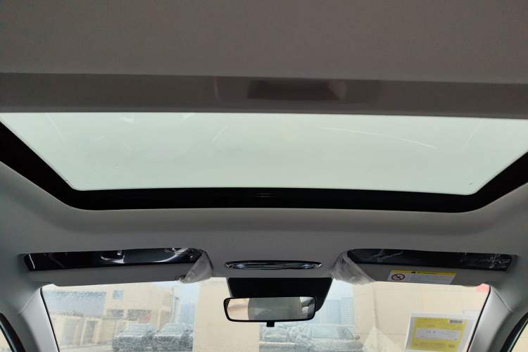 Used Geely Galaxy L6 2025 EM-i 140km Long-Range Version Headliner
