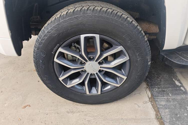 Used JMC Yuhu 9 2022 2.0T Automatic Diesel 4x4 Comfort Edition