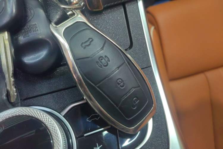 Used Hongqi H9 2023 2.0T Smart Connect Flagship Edition Vehicle Key