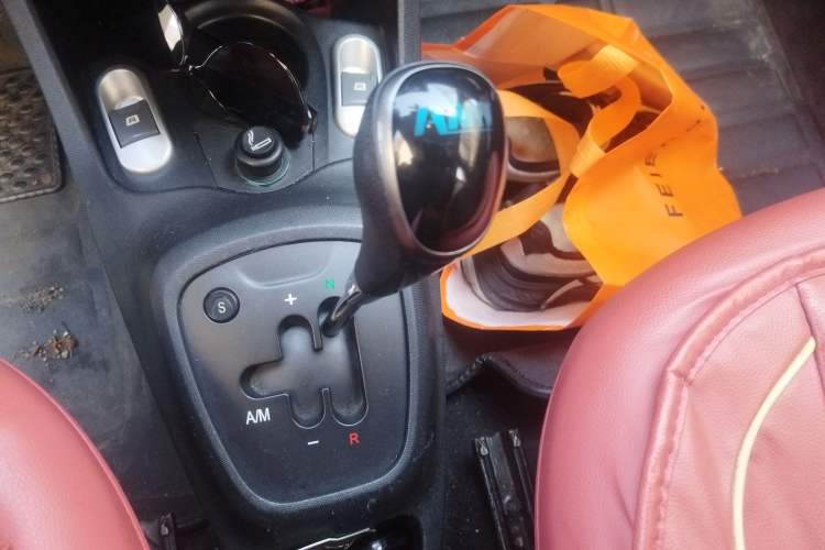 Used BYD F0 2013 1.0L AMT XuanKu Model Gear Lever