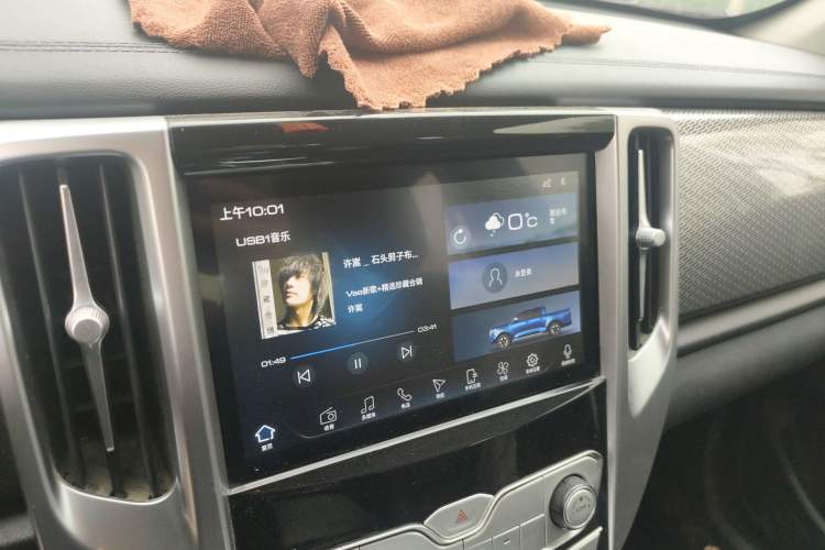 Used Great Wall Poer 2019 2.0T Automatic Gasoline 4x4 Comfort Edition GW4C20B Audio And AC Panel