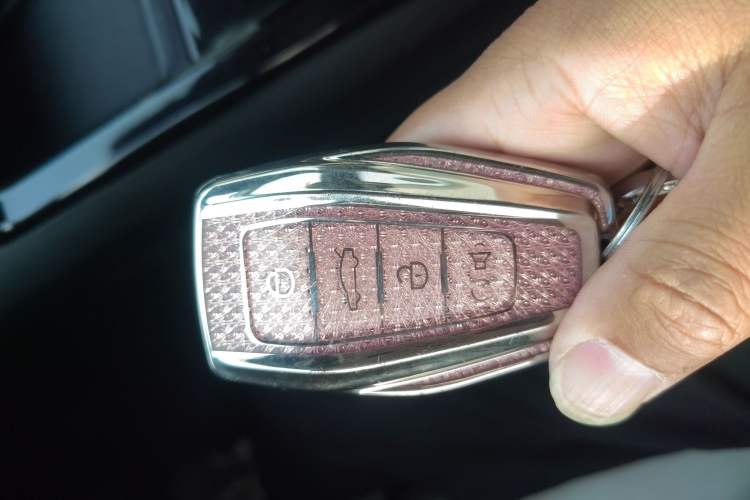 Used Geely Auto Emgrand X7 Sport 2023 Boyue COOL 1.5TD ZhiZun Edition