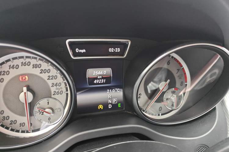 Used Mercedes-Benz GLA 2015 GLA 200 Fashion Model
