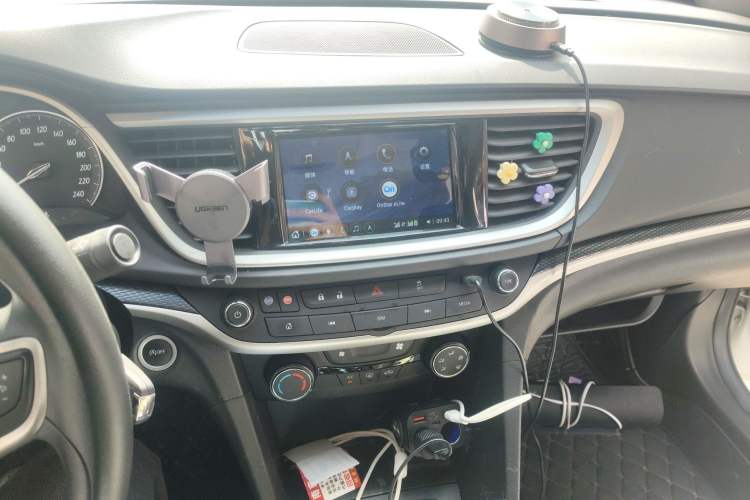 Used Buick GT 2021 Revised Version Flagship 1.5L Automatic Elite Edition Audio And AC Panel