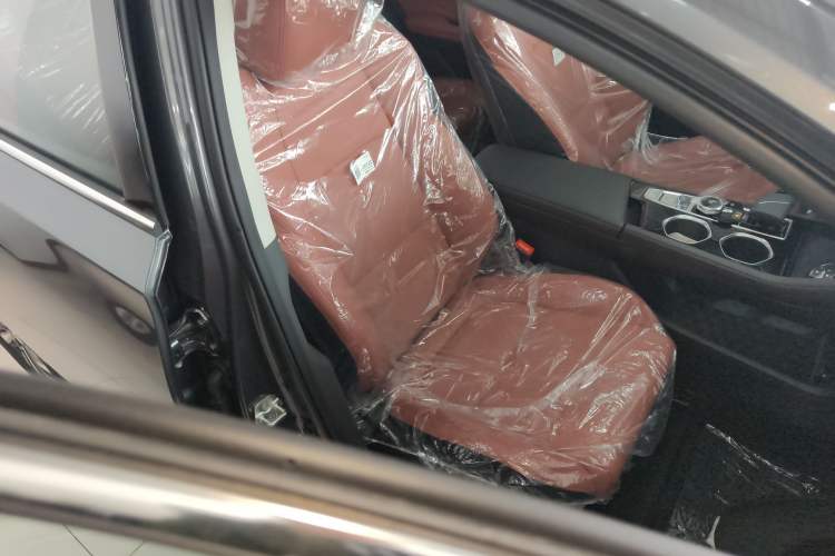 Used CHANGAN Eado 2025 PLUS 1.4T Dual-Clutch High-Energy Version Right Front Seat