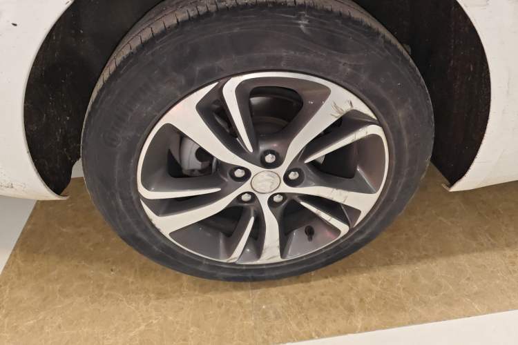 Used Buick Verano 2020 20T CVT Leading Edition Exterior 5