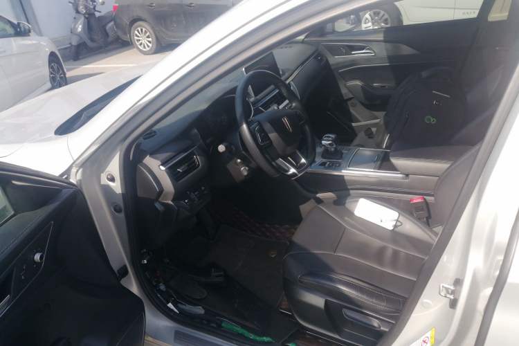 Used Hongqi H5 2022 Classic Model Facelift 1.5T DCT Qiyun Edition
