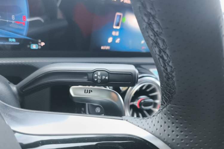 Used Mercedes-Benz A AMG 2025 AMG A 35 L 4MATIC Gear Lever