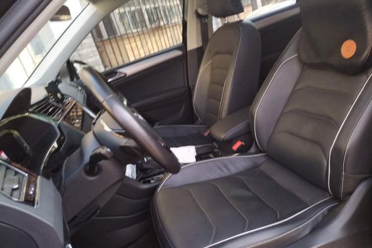 Used Volkswagen Tiguan L New Energy 2020 430 PHEV Plug-in Hybrid Flagship Edition Left Front Seat