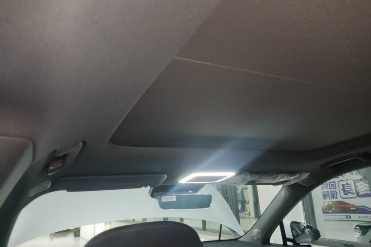 Used Zeekr 7X 2025 100 kWh Long-Range Rear-Wheel Drive with Intelligent Driving Features