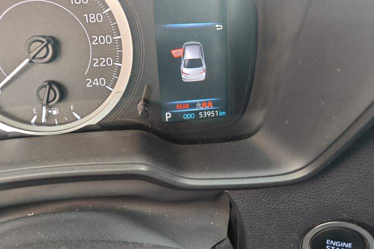 Used Toyota Corolla 2019 1.2T S-CVT GL-i Elite Edition Odometer Close Up