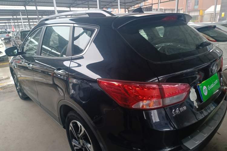 Used Dongfeng Aeolus AX7 2016 2.0L Automatic Zhiyi Trim
