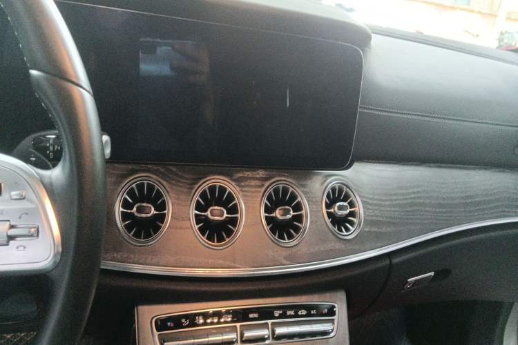 Used Mercedes-Benz CLS 2018 CLS 300 Luxury Model Audio And AC Panel