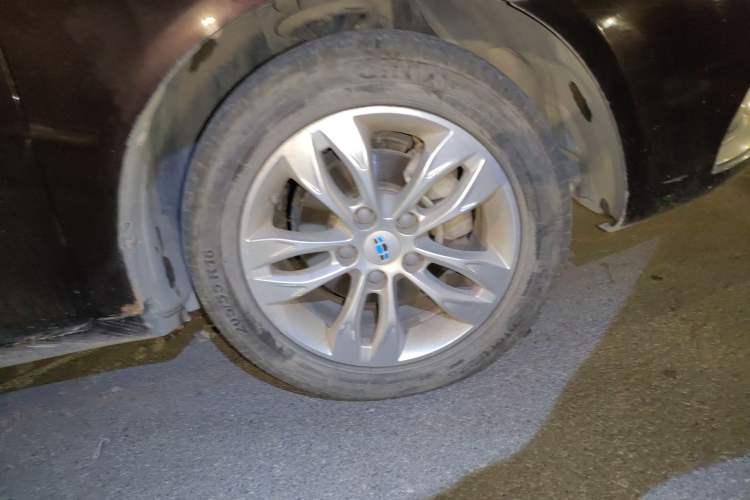 Used Geely Auto Emgrand 2015 Sedan 1.5L Manual - Top Trim Level