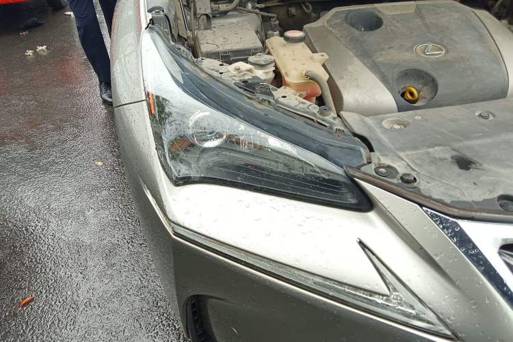 Used Lexus NX 2015 200 Front-Wheel Drive X-Trail SE Edition Right Front Headlight